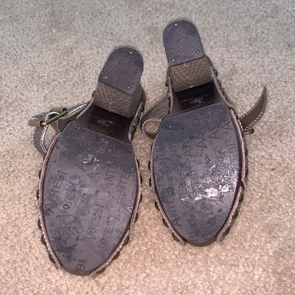 Peep Toe Clogs - Picture 5 of 5